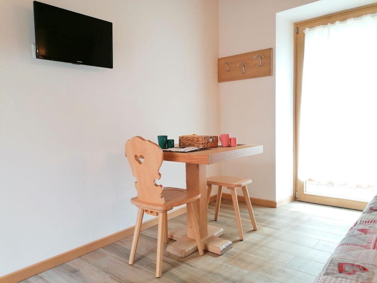 Отель Ai Larici Perarolo di Cadore Экстерьер фото