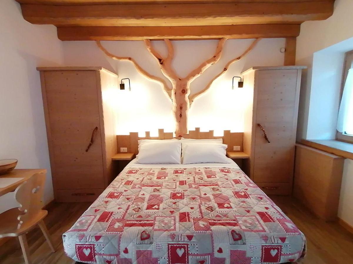 Отель Ai Larici Perarolo di Cadore Экстерьер фото